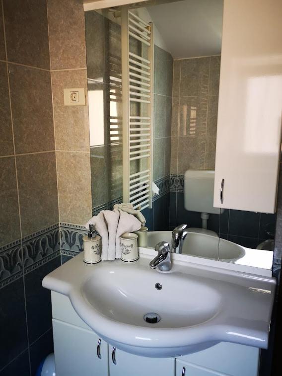 Apartma Ceh Gabrovica pri Črnem Kalu Exterior foto